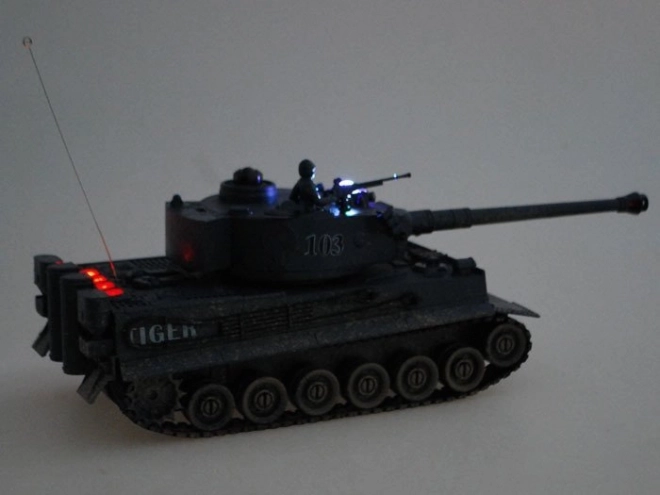 Tank GEVECHTSTANK TIGER 103 1/28 RC0375