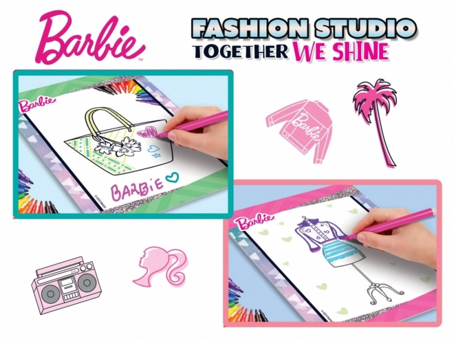 Boek met ontwerpsuggesties voor het maken van Barbie