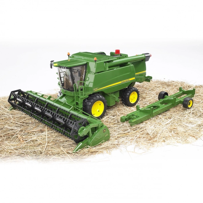 Bruder Combine JOHN DEERE T670i