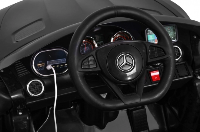Multimedia MP3/USB/SD/AUX en bediening op het stuur
