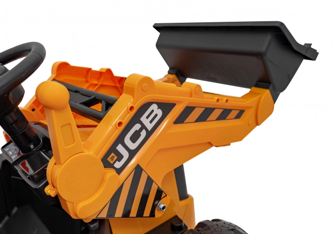 Kinder ritje op JCB Traktor met graafmachine