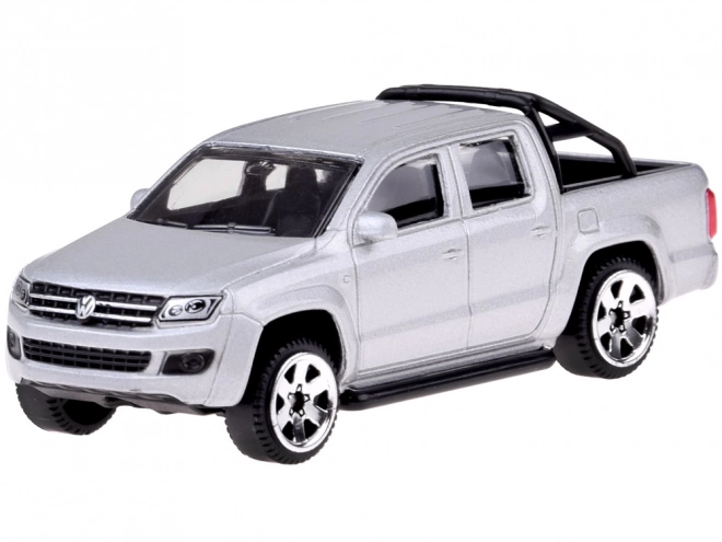 Metalen auto Volkswagen Amarok 1:64