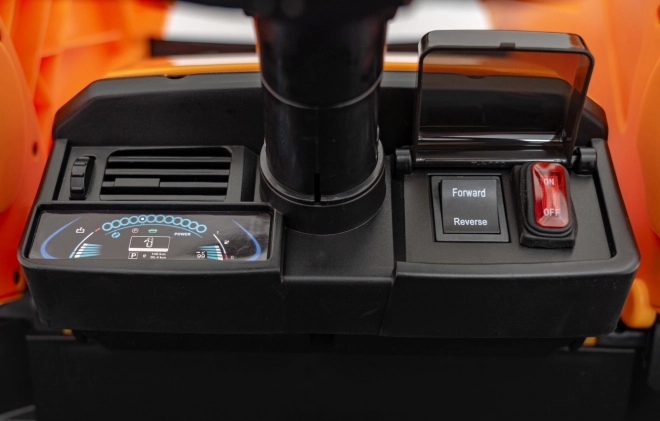 Kinder ritje op JCB Traktor met graafmachine