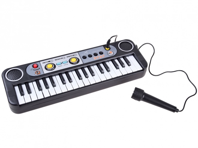 Kindersynthetisator met microfoon