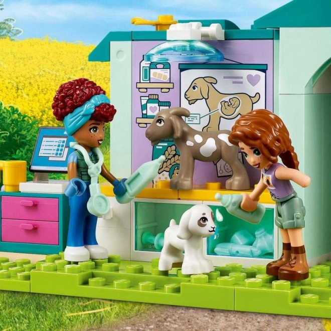 LEGO® Friends 42632 Dierenarts kliniek voor boerderijdieren
