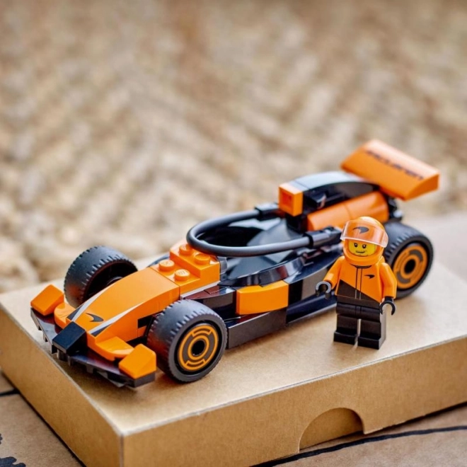 LEGO® City 60442 F1-coureur met McLaren-racewagen