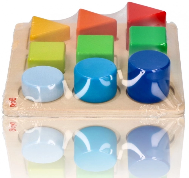 Houten educatief speelgoed Goki voor het sorteren van vormen en kleuren