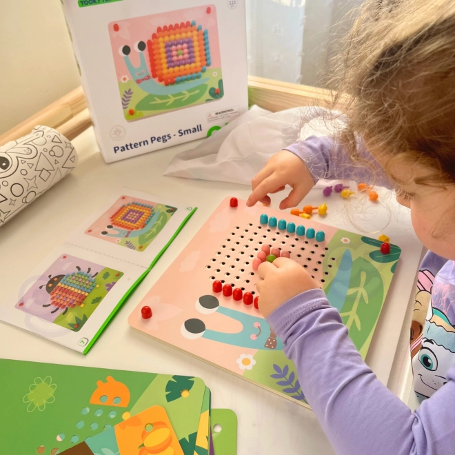 Houten puzzel met pinnetjes van Tooky Toy