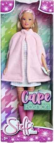 Pop Steffi Love in modieuze cape