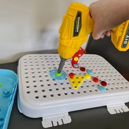 Creatieve mozaïek met schroevendraaier Kruzzel