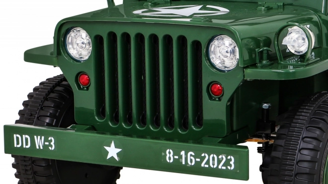 Retro groen militair voertuig voor kinderen + aandrijving 4x4 + afstandsbediening + 2 bagagedragers + langzame start + MP3 LED