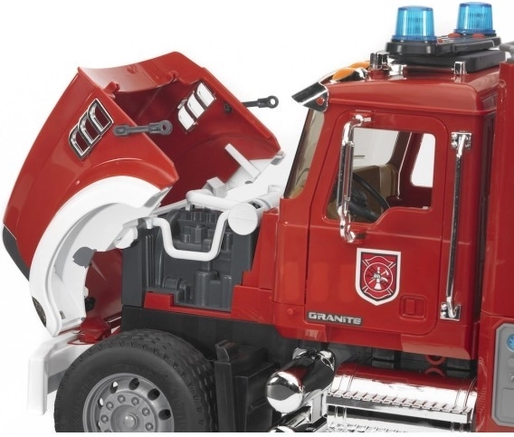 Openende delen en gedetailleerde motor