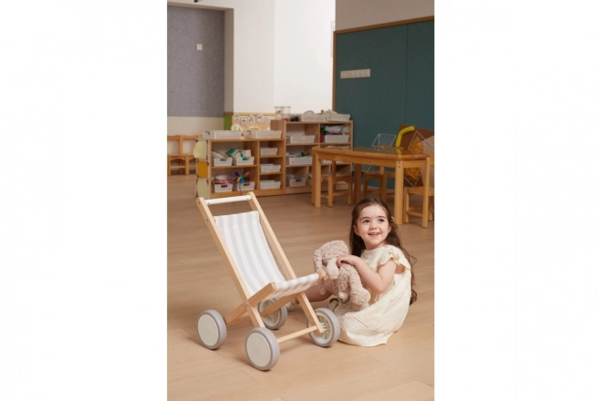 Houten poppenwagen