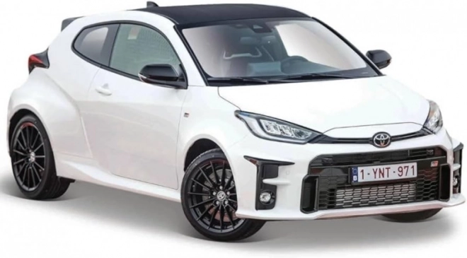 Toyota Yaris 2021 metalen model wit 1/24