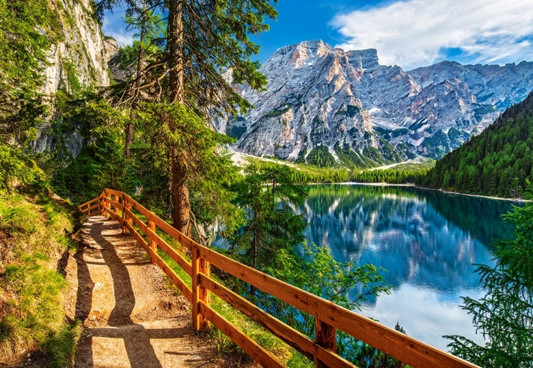 Puzzel 1000 stukjes Lago di Braies Italië 68 × 47 cm Castorland