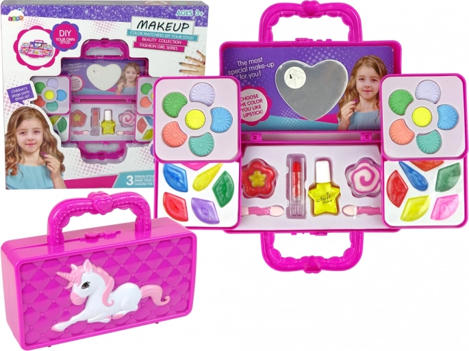 Make-upset voor kinderen in een roze handtas met eenhoorn
