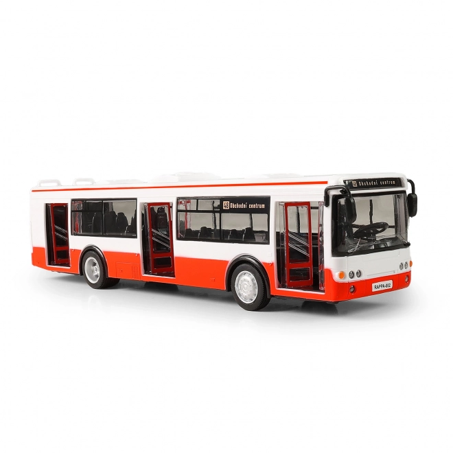 Bus die haltes in het Tsjechisch aankondigt 28 cm