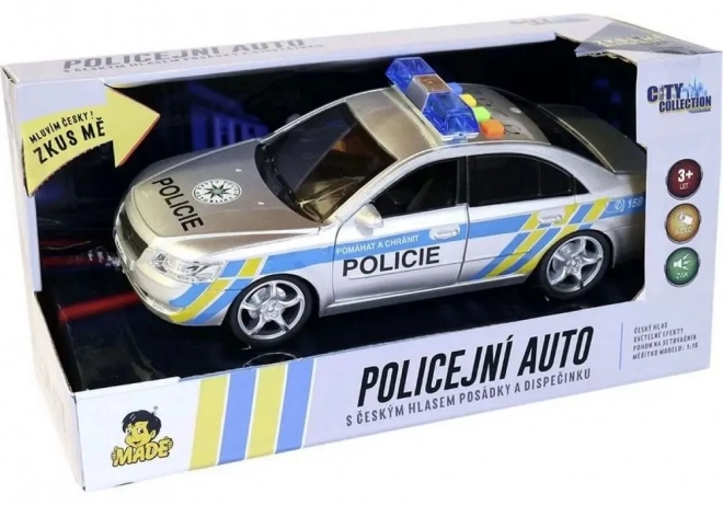 Politieauto met Tsjechische stem