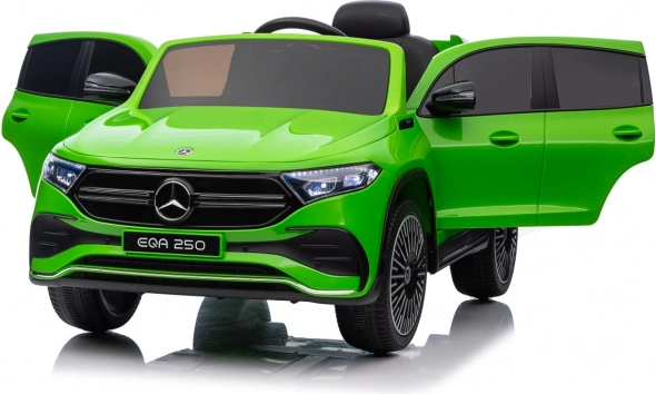 Elektrische auto Mercedes Benz EQA 250 groen