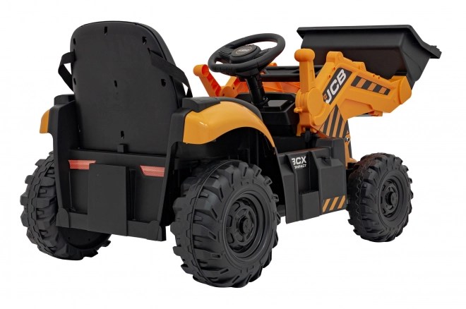 Kinder ritje op JCB Traktor met graafmachine