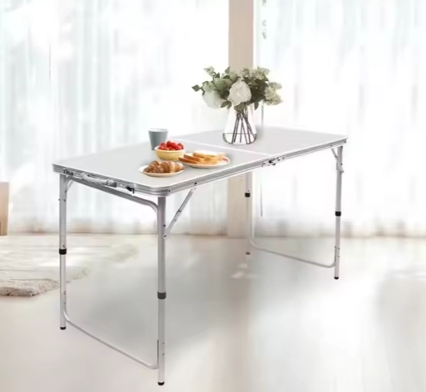Opvouwbare kampeerset met tafel en 4 grijze stoelen