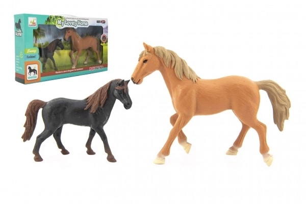 Paarden 2 stuks plastic in doos 36x20x6cm