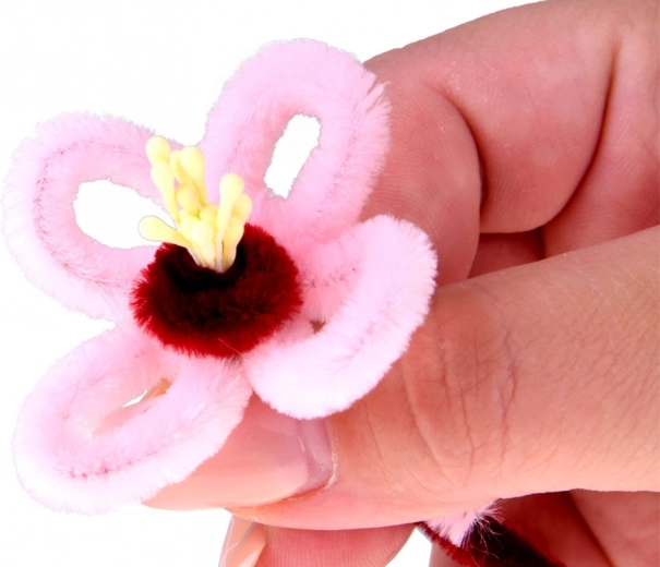 Zachte en flexibele pluizige pijpenragers