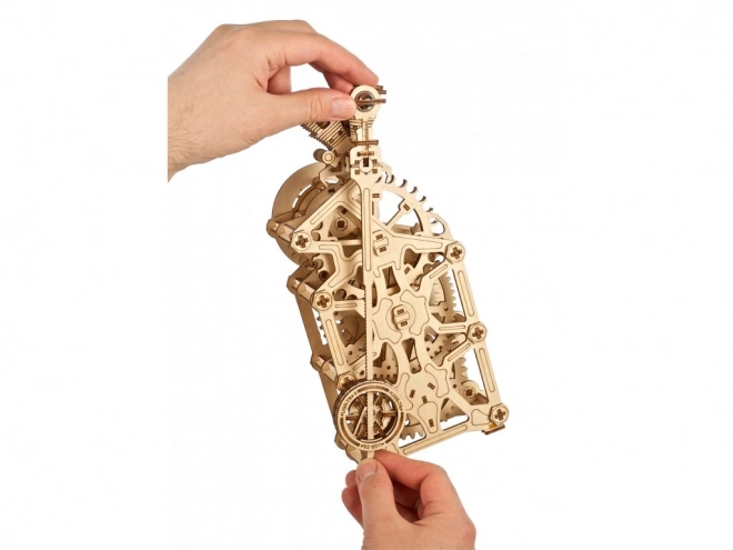 Ugears 3D houten mechanische puzzel Motorklok