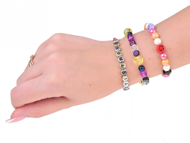 Set van gekleurde kristalkralen voor het maken van armbanden