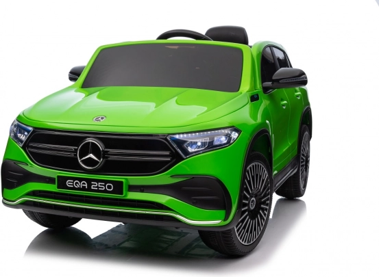 Elektrische auto Mercedes Benz EQA 250 groen