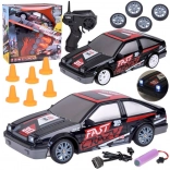 RC-driftauto met kegels en reservewielen 1:24