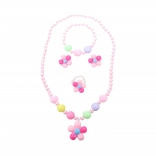 Modieuze set met oorbellen