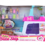 Poppenboot met accessoires