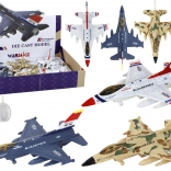 Plastic model van een gevechtsvliegtuig met licht- en geluidseffecten