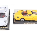 Luxe sportauto met frictiemotor