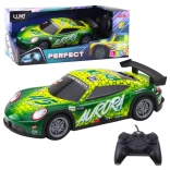 RC-raceauto met verlichte carrosserie, groen