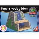Maxim tunnel met waterval