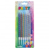 Kleurige kaarsen met houders