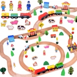 Houten treinbaan met locomotief en figuren